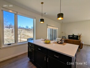 1051 Pacific St-Unit -D in Kansas City, MO - Building Photo - Building Photo