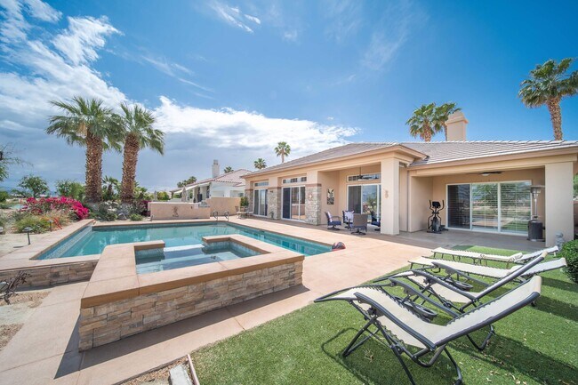 81620 Tiburon Dr in La Quinta, CA - Building Photo - Building Photo