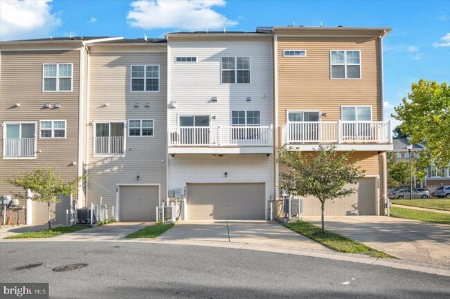 3607 Doc Berlin Dr in Silver Spring, MD - Building Photo - Building Photo