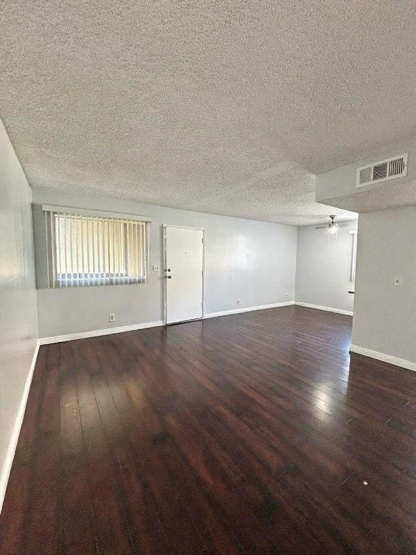 9586 W Ball Rd in Anaheim, CA - Building Photo - Building Photo