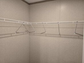 415 NW Poplar Ave in Earlham, IA - Building Photo - Building Photo