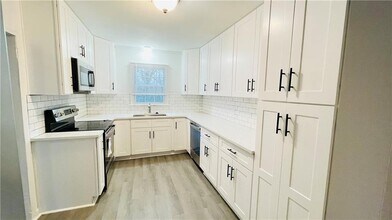 850 James St NW in Marietta, GA - Building Photo - Building Photo