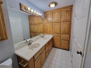 101 Bluebonnet Ln in Sherman, TX - Building Photo - Building Photo