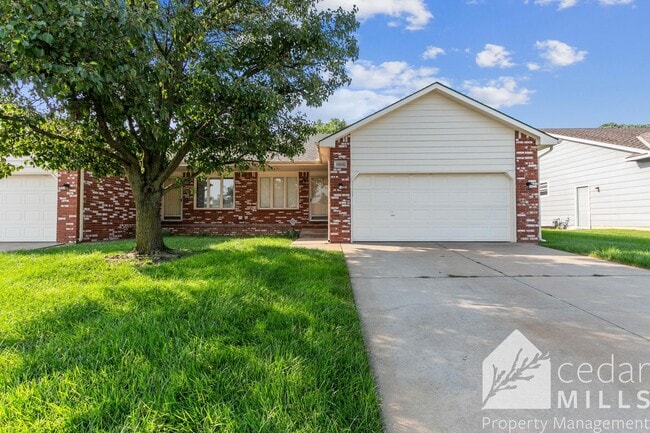 10505 W Douglas Ave