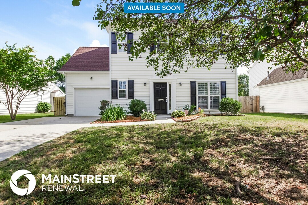 13906 Silver Dart Pl in Charlotte, NC - Building Photo