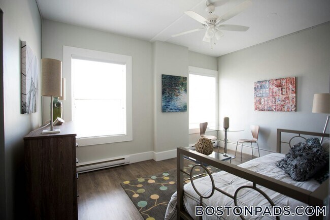 50 Franklin St, Unit 716 in Worcester, MA - Foto de edificio - Building Photo