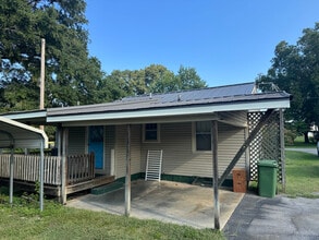 822 Ford Ave in Muscle Shoals, AL - Foto de edificio - Building Photo