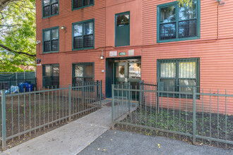 470 Kosciuszko St in Brooklyn, NY - Building Photo - Building Photo
