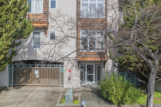 2029 Channing Way in Berkeley, CA - Building Photo - Building Photo