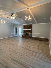 8801 Meandering Way in Fort Smith, AR - Foto de edificio - Building Photo