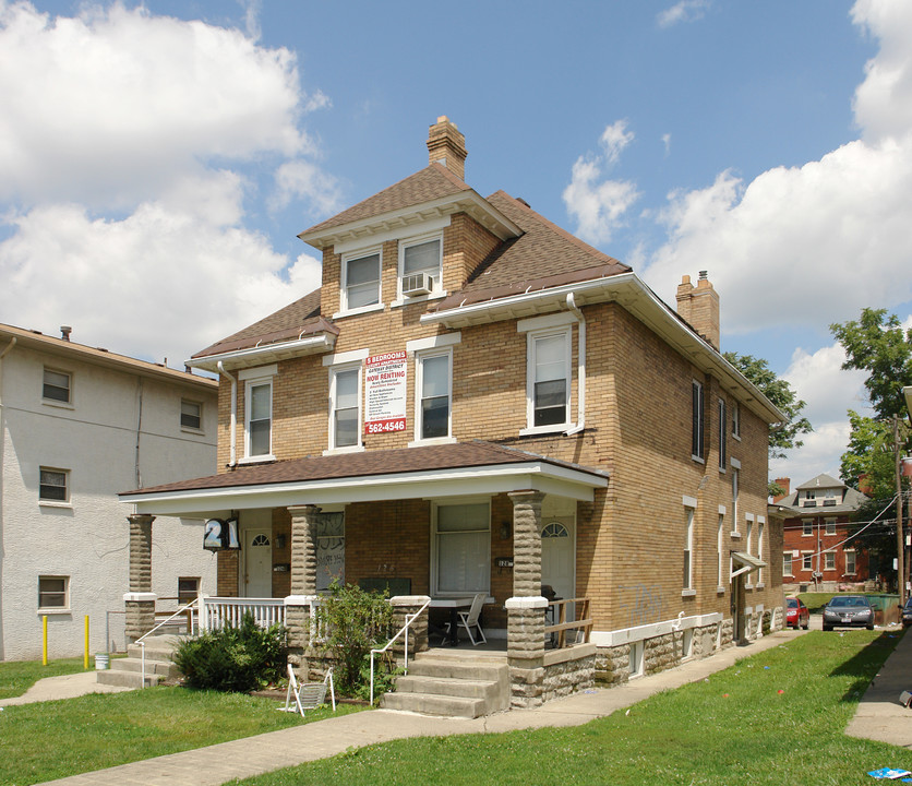 126-128 Chittenden Ave in Columbus, OH - Building Photo