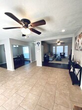 1910 Oakline Dr in San Antonio, TX - Building Photo - Building Photo