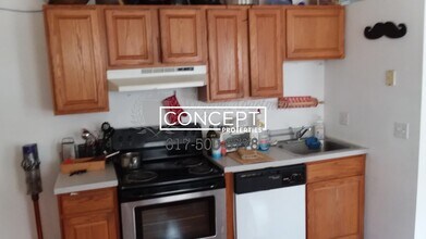 58 Mansfield St, Unit 1 in Boston, MA - Foto de edificio - Building Photo