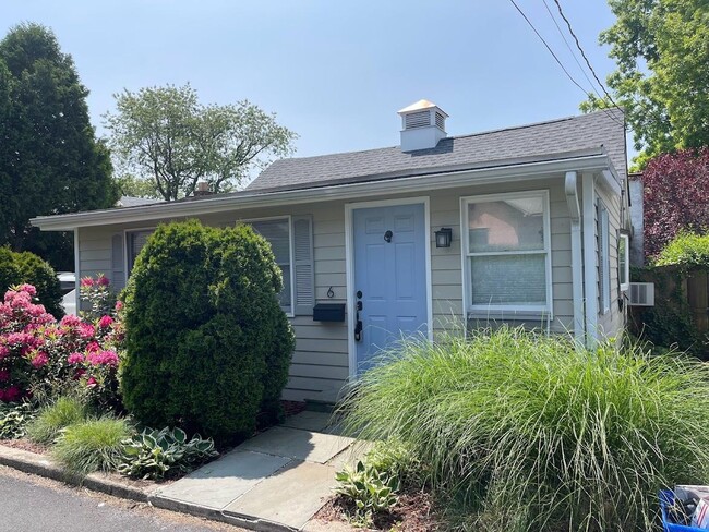 property at 6 Ridgeland Terrace