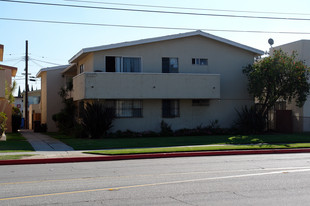 12336 Inglewood Ave Apartments