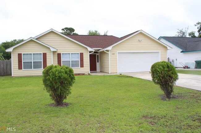 property at 107 Lake Wellington Dr