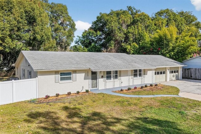 423 E 10th Ave in Mount Dora, FL - Building Photo - Building Photo