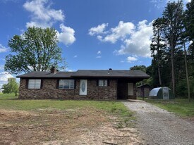 2713 State Hwy 315 in Lamar, AR - Building Photo