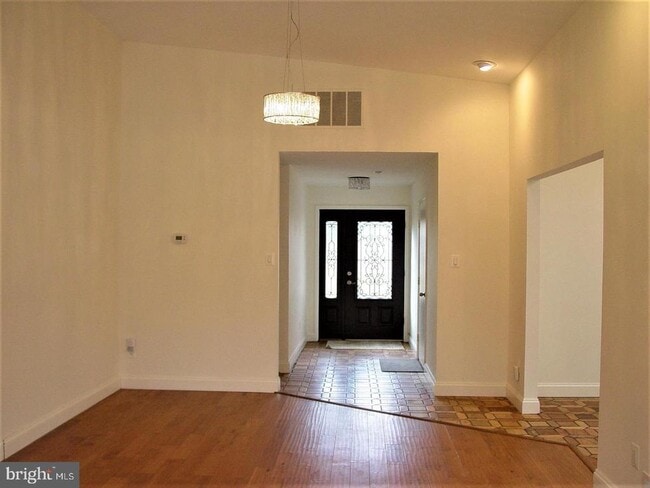 2537 Oakhampton Pl in Herndon, VA - Building Photo - Building Photo