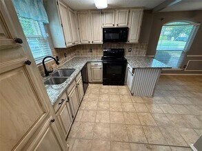 5501 Whisper Glen Dr in Arlington, TX - Building Photo - Building Photo