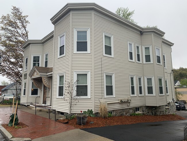 1287 Massachusetts Ave, Unit 1