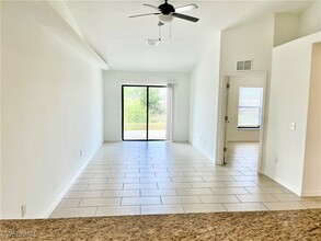 811 NE 11th Terrace in Cape Coral, FL - Building Photo - Building Photo