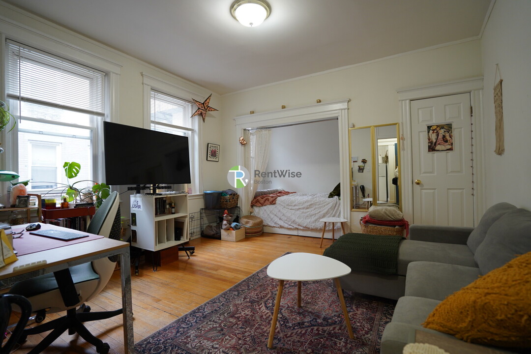 42 Strathmore Rd in Boston, MA - Building Photo