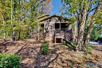 3018 Live Oak Ln SW in Huntsville, AL - Building Photo - Building Photo
