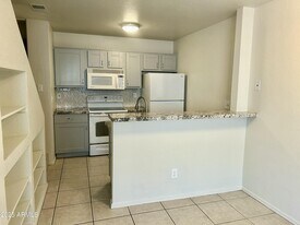 510 N Alma School Rd in Mesa, AZ - Building Photo