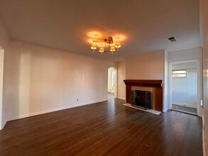 2247 Vollintine Ave in Memphis, TN - Building Photo - Building Photo