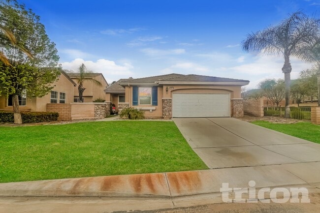 property at 29810 Cottonwood Cove