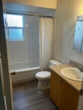 1837 W 14th Ave in Vancouver, BC - Building Photo - Building Photo