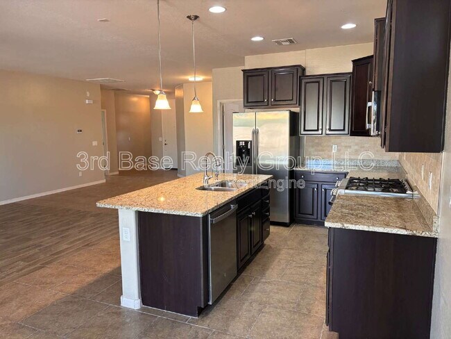 12690 S 184th Ave in Goodyear, AZ - Building Photo - Building Photo