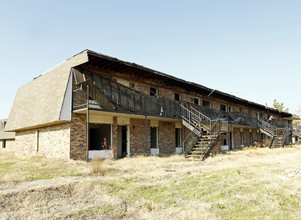 Mayfair in West Memphis, AR - Building Photo - Building Photo