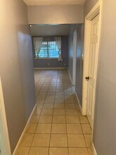 8911 Mobud Dr in Houston, TX - Building Photo - Building Photo