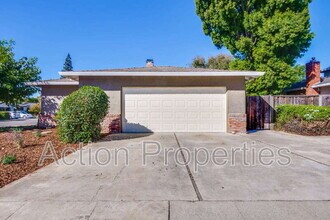86 Dalma Dr in Mountain View, CA - Building Photo - Building Photo