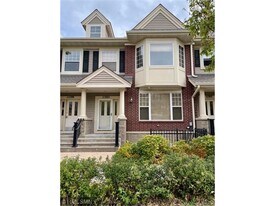 11305 Preswick Blvd in Eden Prairie, MN - Building Photo