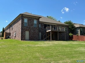 211 Black Oak Dr NE in Huntsville, AL - Building Photo - Building Photo