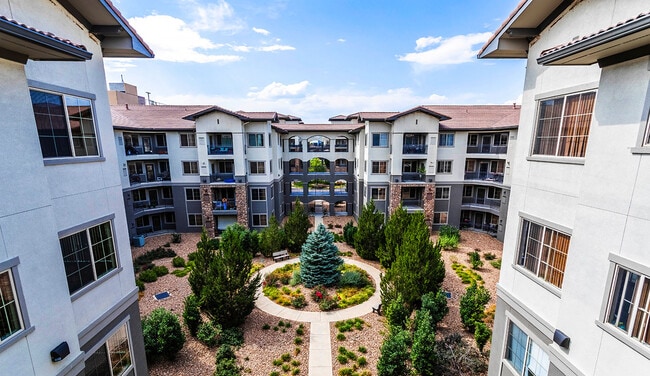 Terracina in Broomfield, CO - Foto de edificio - Building Photo