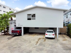 759 Meridian Ave in Miami Beach, FL - Building Photo - Building Photo