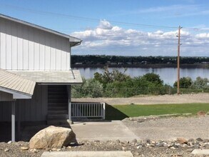 4118 W Rio Grande Ave in Kennewick, WA - Building Photo - Building Photo