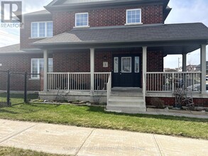 1 England Ave in Orangeville, ON - Building Photo - Building Photo