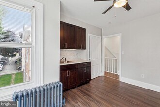 731 W Lafayette St in Norristown, PA - Building Photo - Building Photo