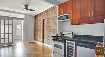 Avenue A in New York, NY - Building Photo