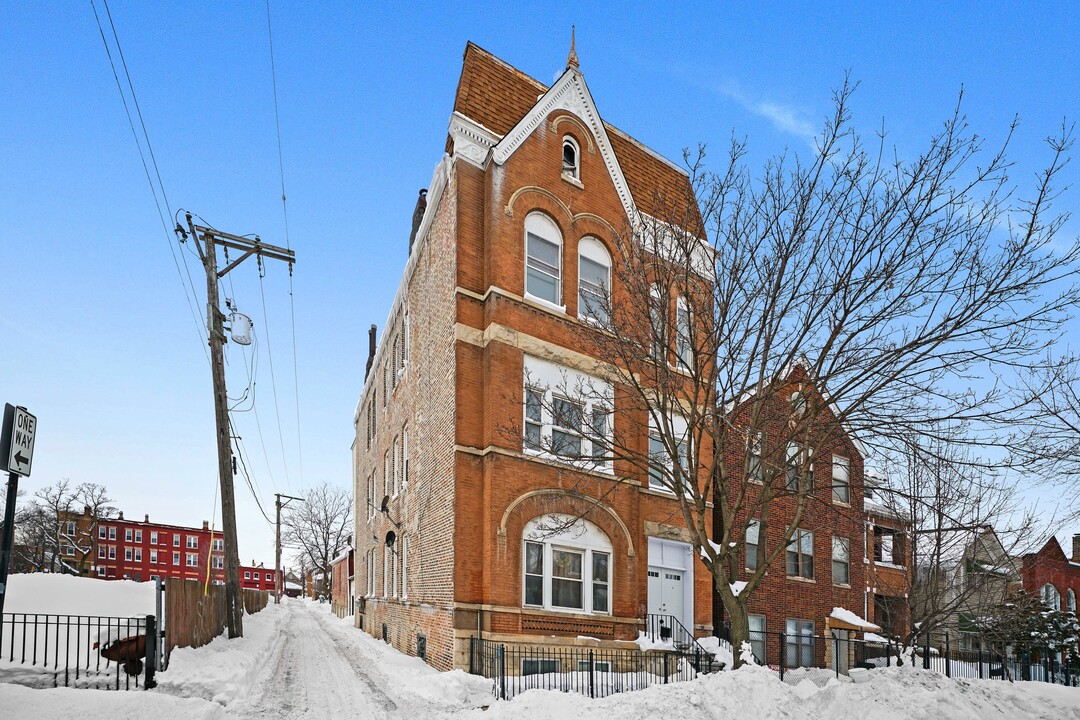 2244 S Spaulding Ave in Chicago, IL - Building Photo