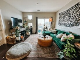 1118 Litton Ave, Unit 307 in Nashville, TN - Building Photo