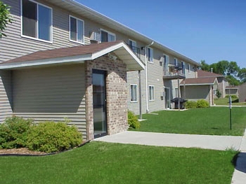 Lisbon I & II Apartments in Lisbon, ND - Building Photo