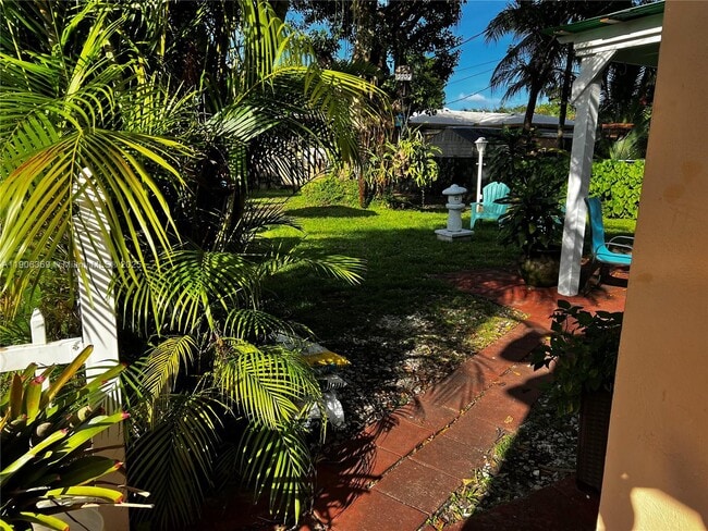 2618 Lincoln St in Hollywood, FL - Building Photo - Building Photo