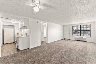 395 Bill France Blvd in Daytona Beach, FL - Building Photo - Building Photo