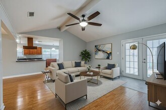 12919 Westella Dr in Houston, TX - Building Photo - Building Photo